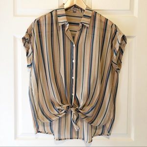 🌻 3/$25 Wishlist Striped Front Tie Oversized Top